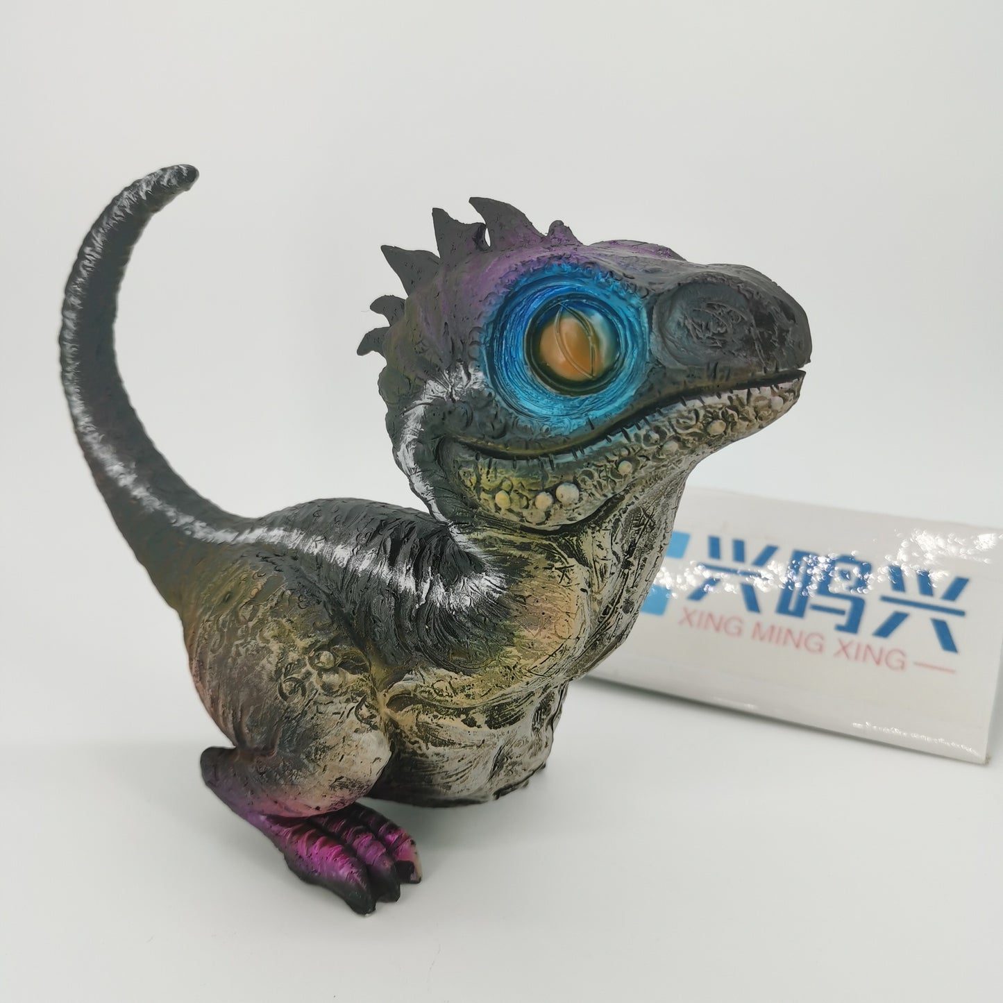 Cute Dinosaur Garden Statues Resin Velociraptor Ornament Realistic Dinosaur Statue For Garden Office Table Decor Kids Gifts